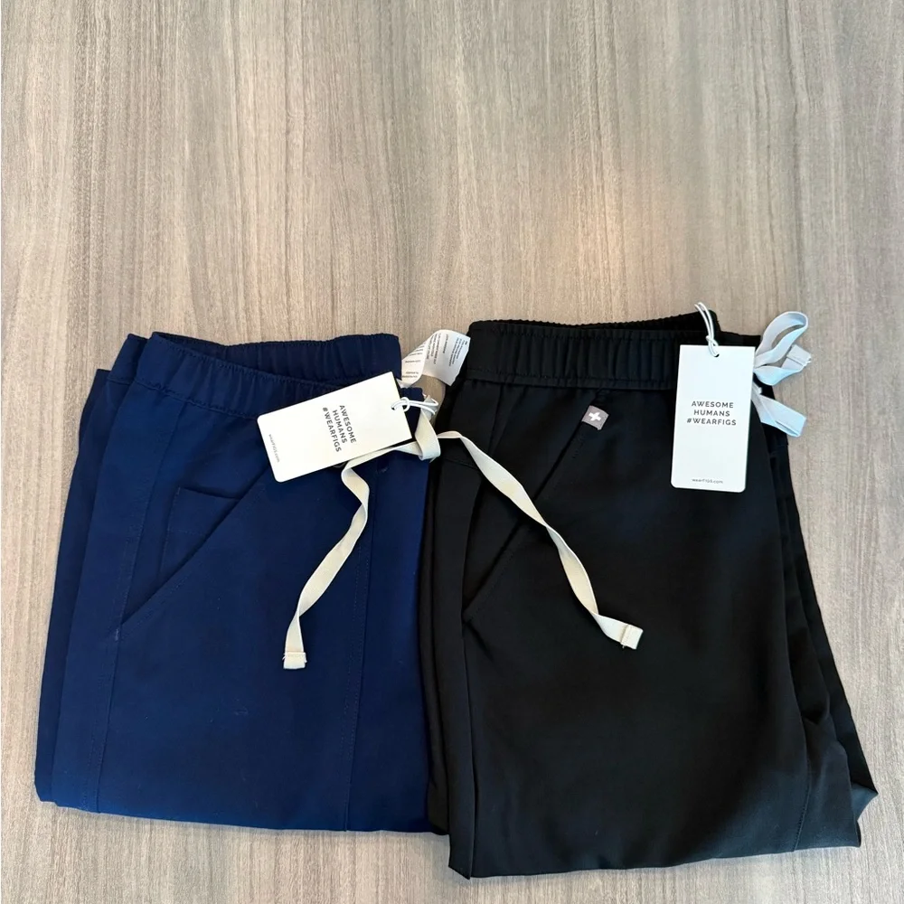 Figs men’s Navy and Black Scrub Pants